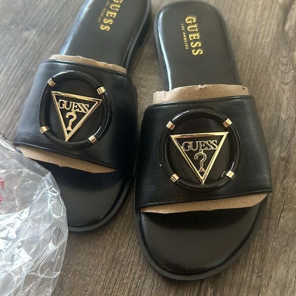 Guess Slip On Magnify Faux-Leather Beach Slides Black Women's Size US 6M - Picture 3 of 5